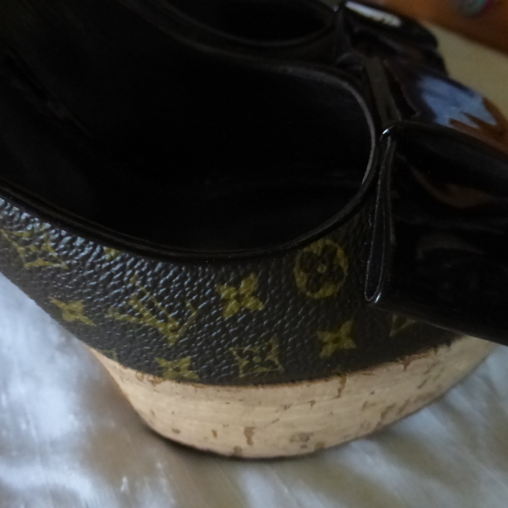 LOUIS VUITTON RIVOLI PLATFORMS PUMPS 35.5 ITALY - Picture 7 of 8